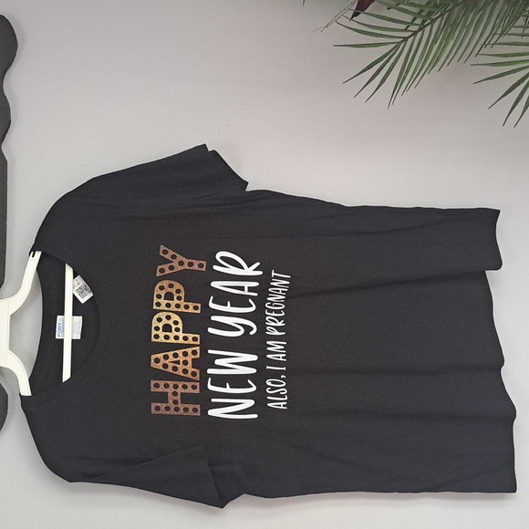 Pregnancy Announcement Black Tee Size Large #New PTP:21.5" - Picture 1 of 4
